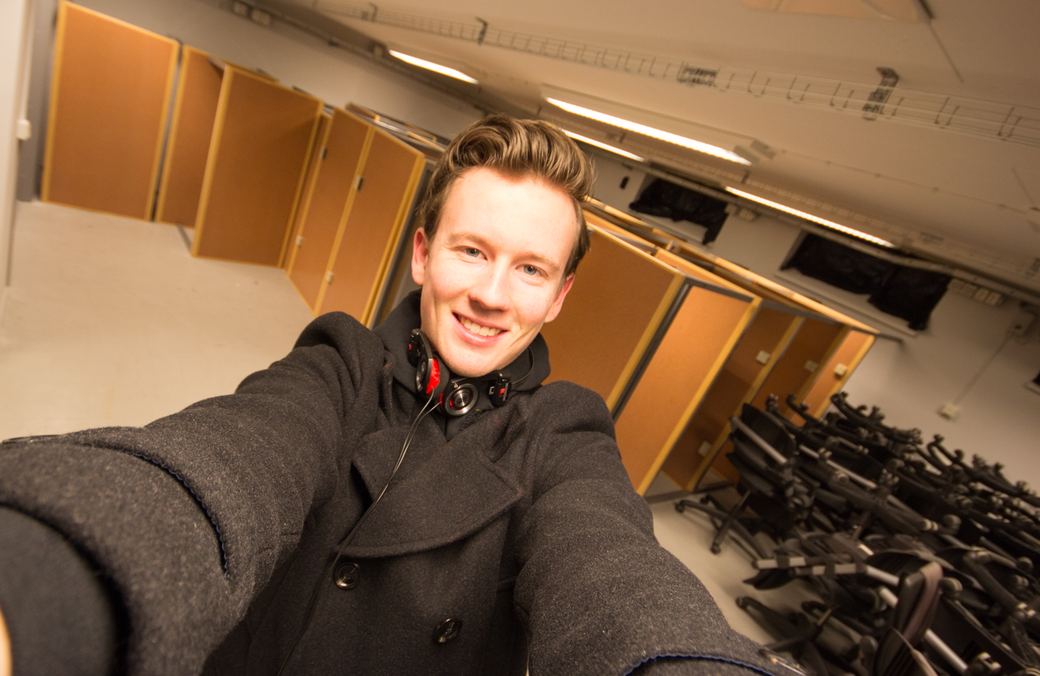 Daniel visiting the 2017 CESA room at Chalmers.
